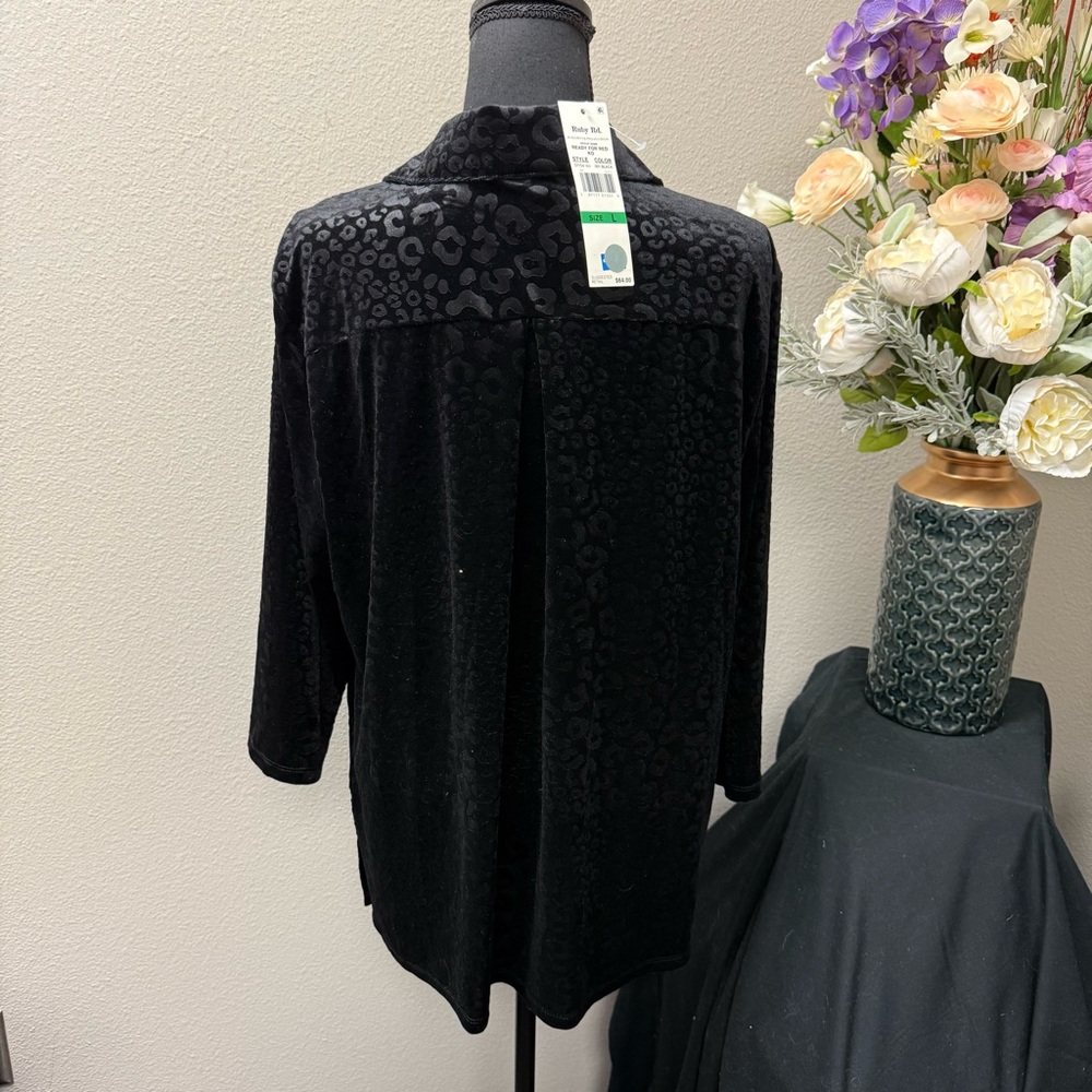 NWT Ruby Rd Black Velvet Animal Print Button Front Blouse Top Size L Holiday - Picture 3 of 8